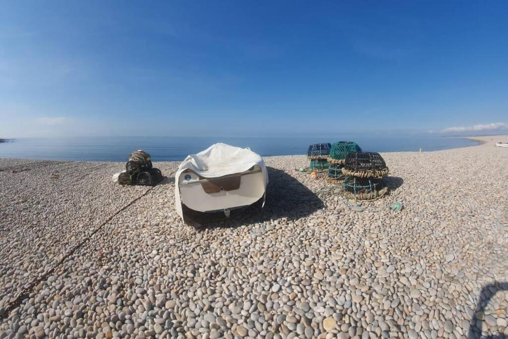 Bright & Beautiful 4 Bedroom House With Sea Views Portland Exterior photo