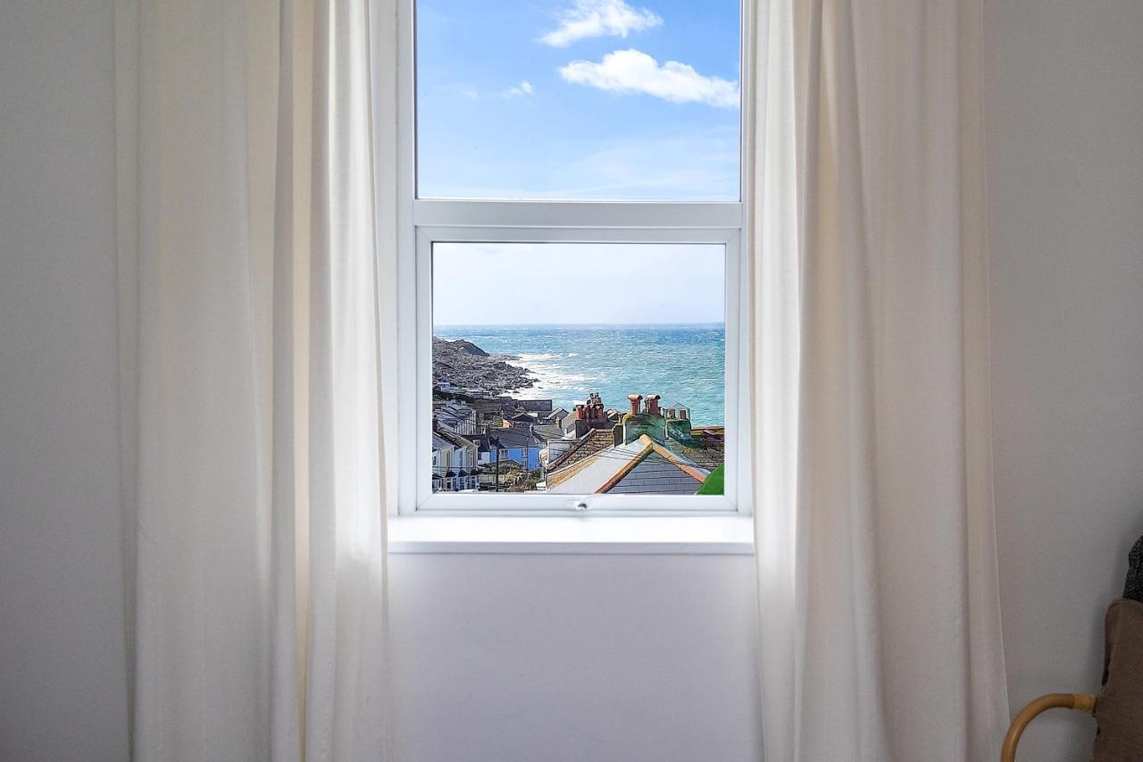 Bright & Beautiful 4 Bedroom House With Sea Views Portland Exterior photo